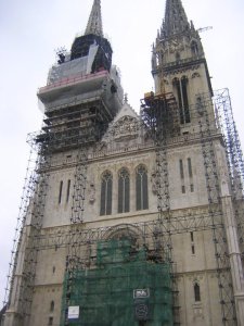 168029_643384510197_6913346_n